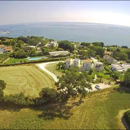 Bed & Breakfast La Perla Relais 4*