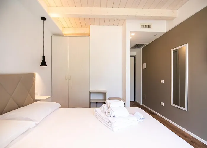 Bed & Breakfast La Perla Relais 4*